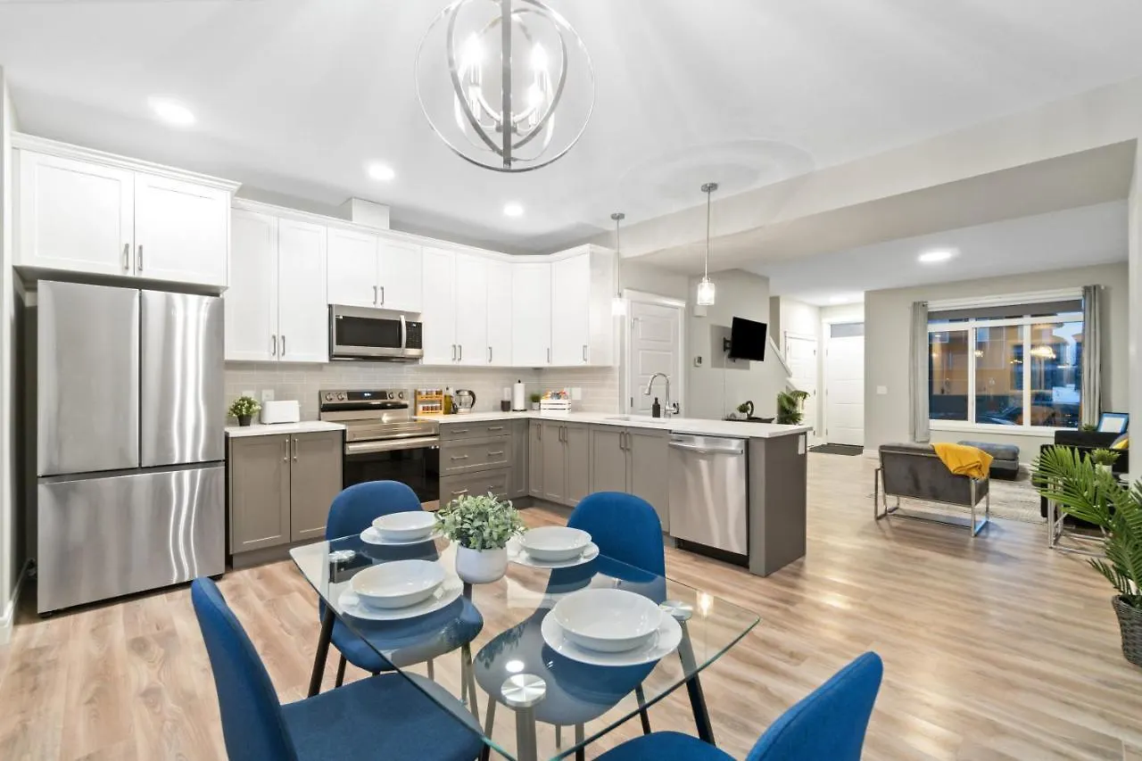 Casa de Férias Stylish Home Base For Short Or Long Stays Edmonton